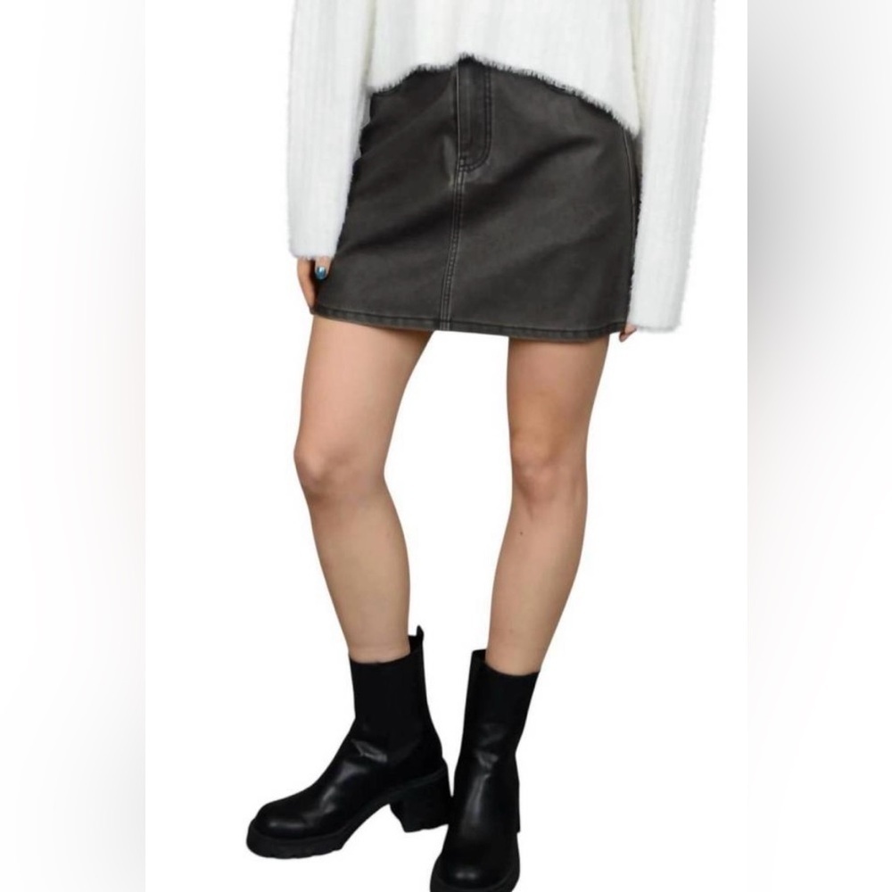 RD Style Black Distressed Faux Leather Skirt S Small - Picture 2 of 12